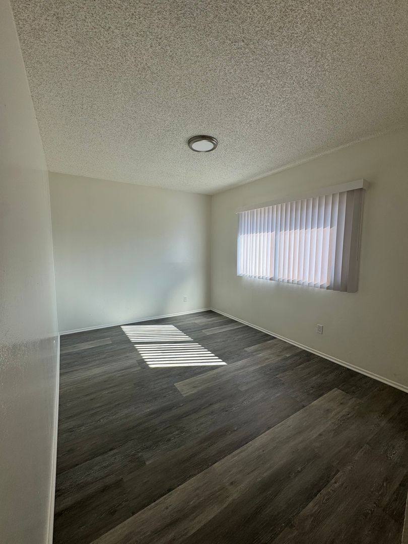 Townhouse for rent at 17015-17016 Ivy Ave, Fontana, CA 92335