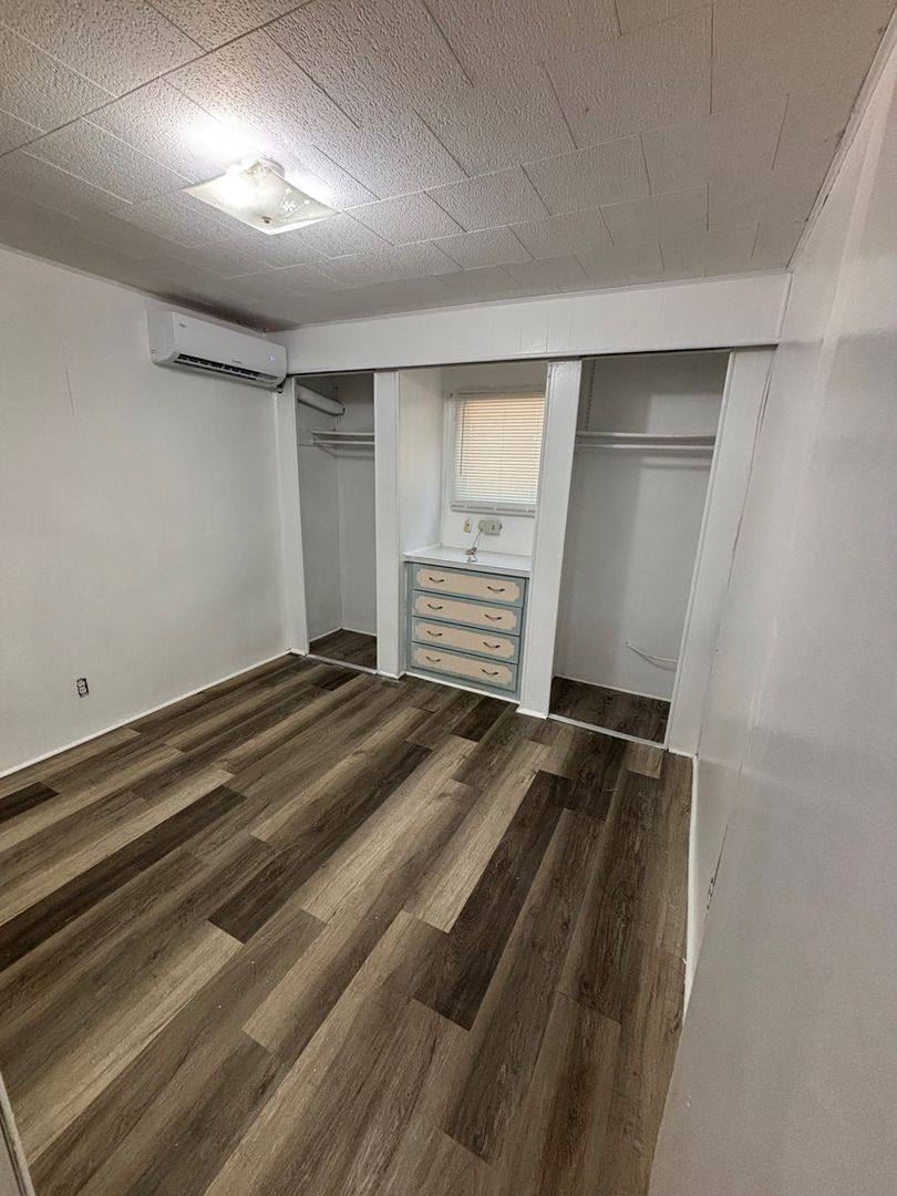 Apartment for rent at 106 52nd Ave Plaza W, Bradenton, FL 34207