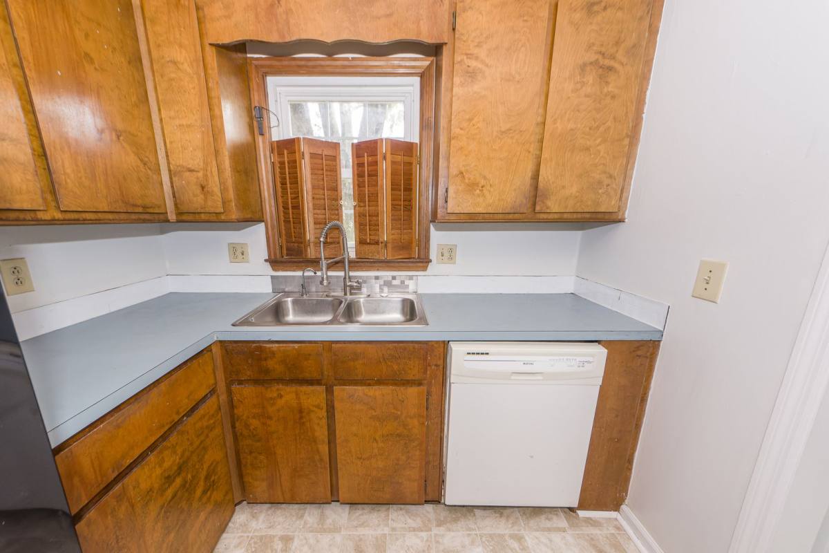 House for rent at 305 Chessington Circle, Summerville, SC 29485