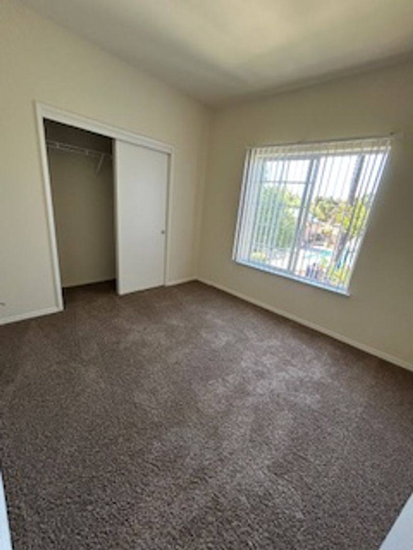Apartment for rent at 1165 E Hanford-Armona Rd, Lemoore, CA 93245