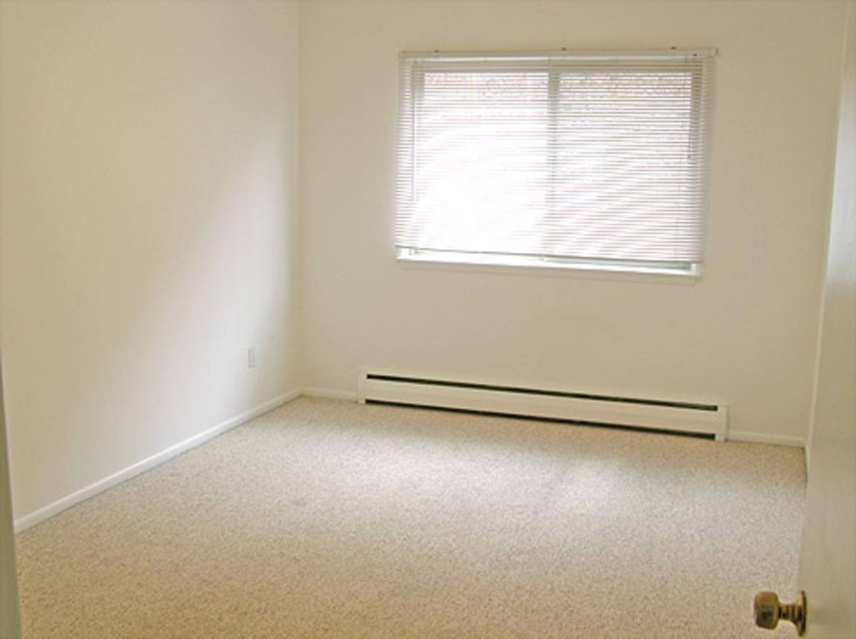 Apartment for rent at 1565-1575 St Paul Ave, Saint Paul, MN 55116