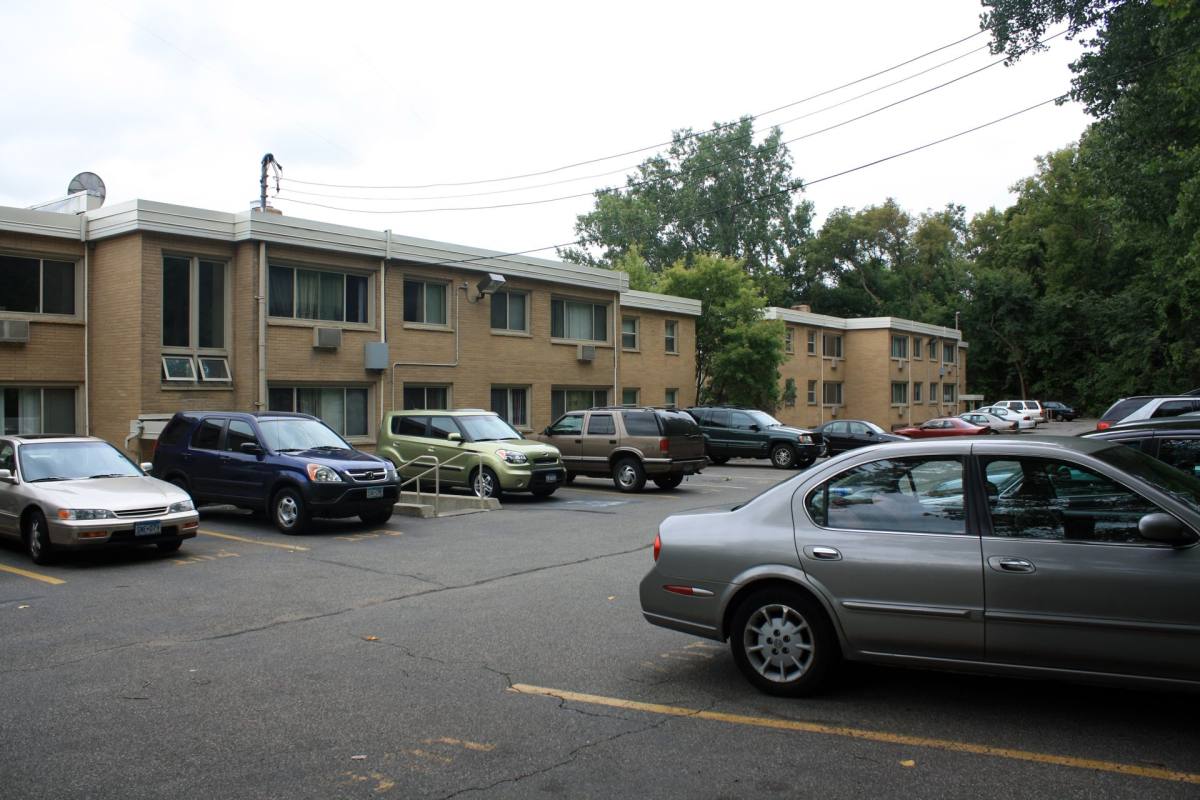 Apartment for rent at 1565-1575 St Paul Ave, Saint Paul, MN 55116