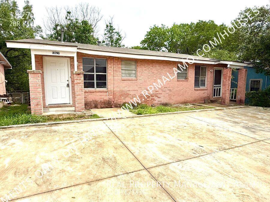 House for rent at 1827 Highland Blvd, San Antonio, TX 78210
