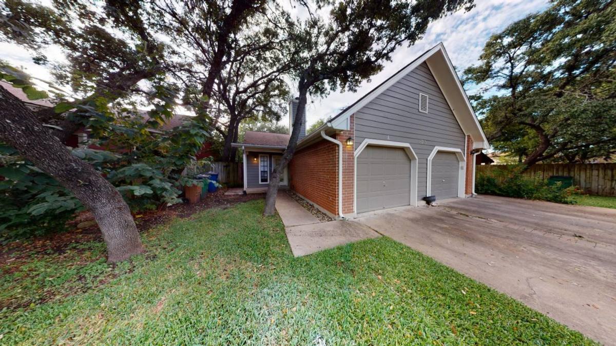 Townhouse for rent at 8713 Clearbrook Trail #A, Austin, TX 78729