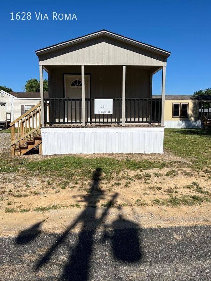 House for rent at 1628 Via Roma, Memphis, TN 38127