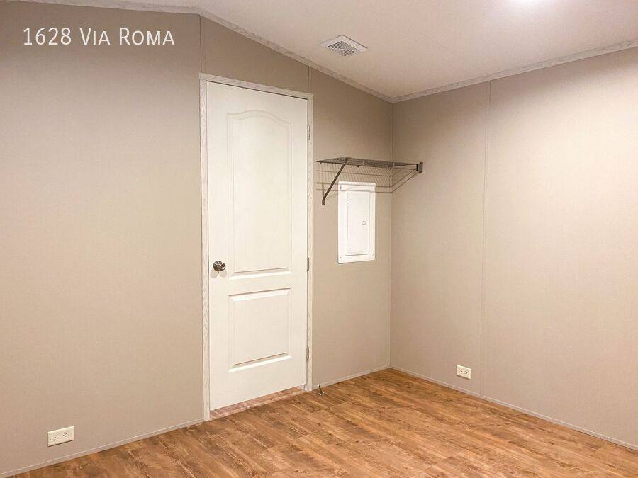 House for rent at 1628 Via Roma, Memphis, TN 38127