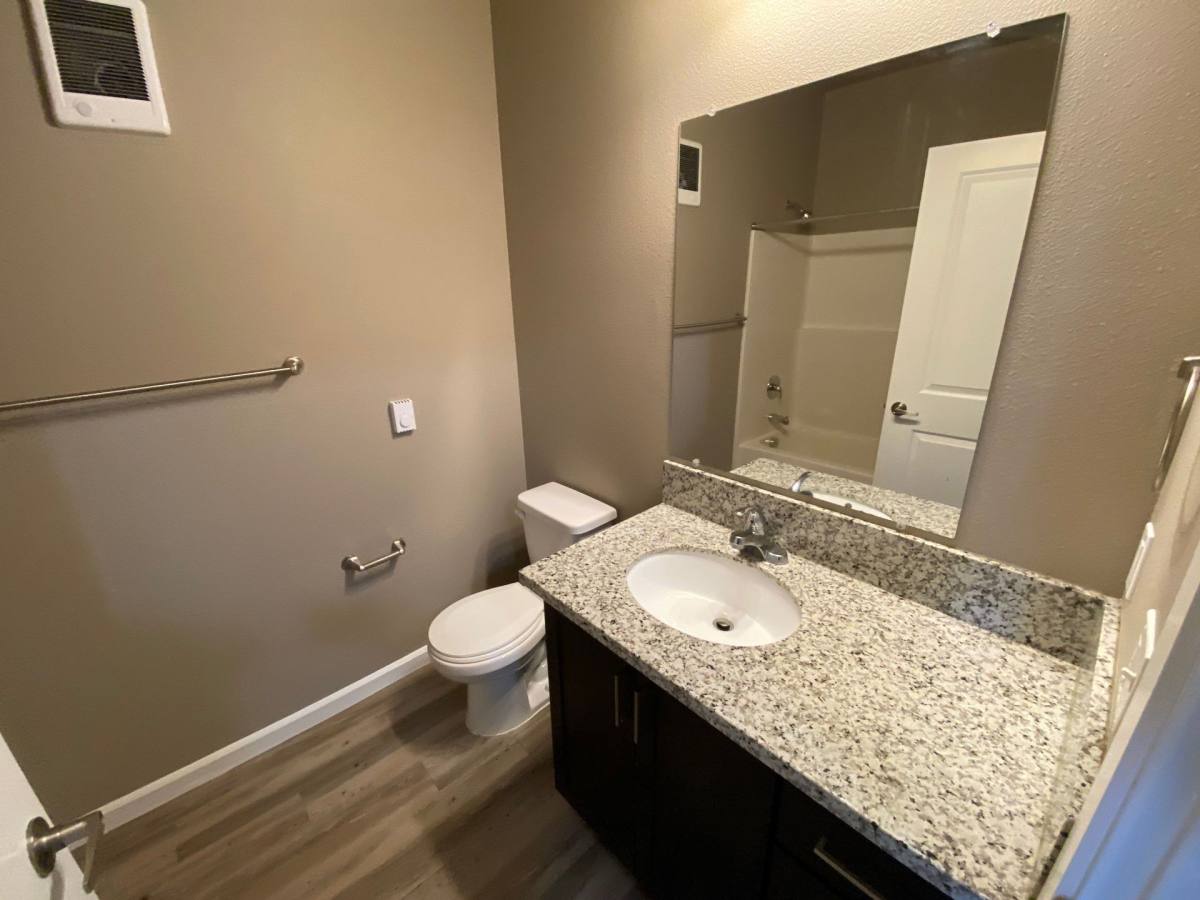 4245 Hawthorne Ave NE, Salem, OR 97301 - Apartment For Rent - Image 9