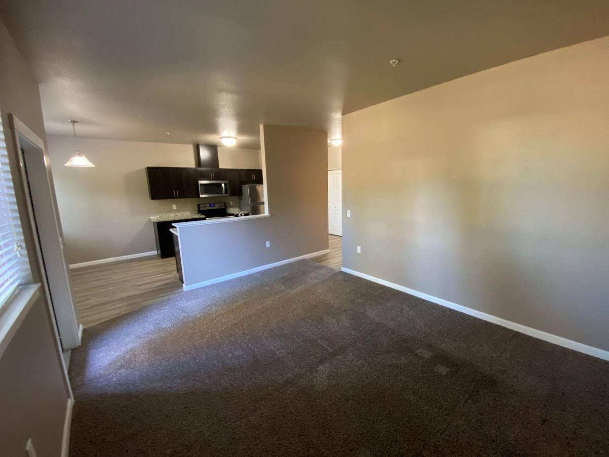 4245 Hawthorne Ave NE, Salem, OR 97301 - Apartment For Rent - Image 4