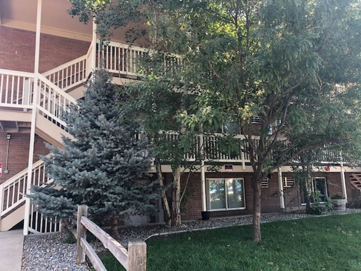 Apartment for rent at 5318 S Fox St, Littleton, CO 80120