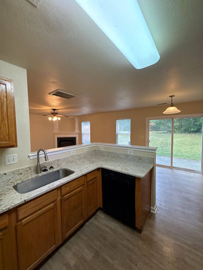 House for rent at 6831 Sunman Rd, Charlotte, NC 28216