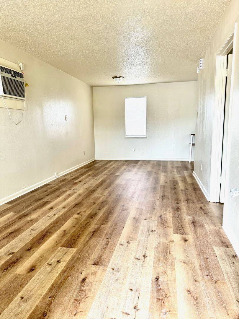 408 Sunset Lane, Copperas Cove, TX 76522 - Apartment for Rent - Image 2