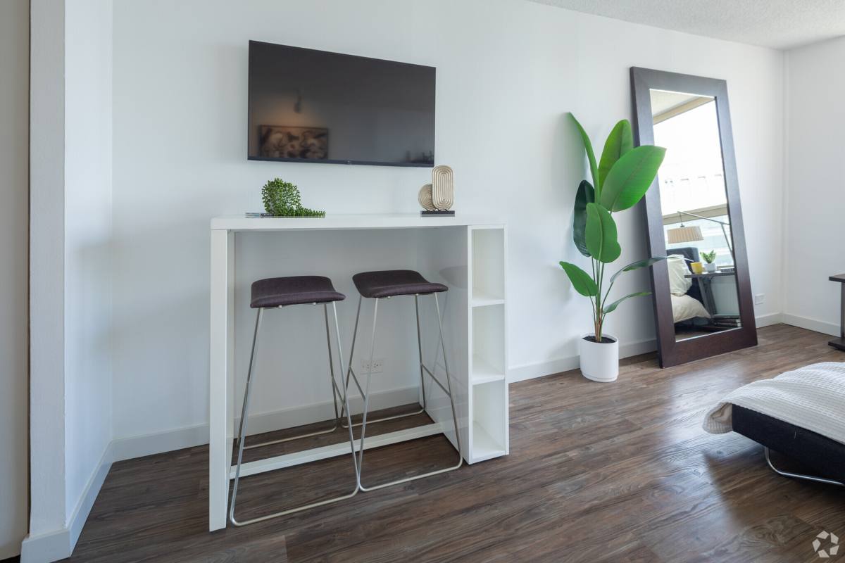 Apartment for rent at 555 W Madison St #4309, Chicago, IL 60661