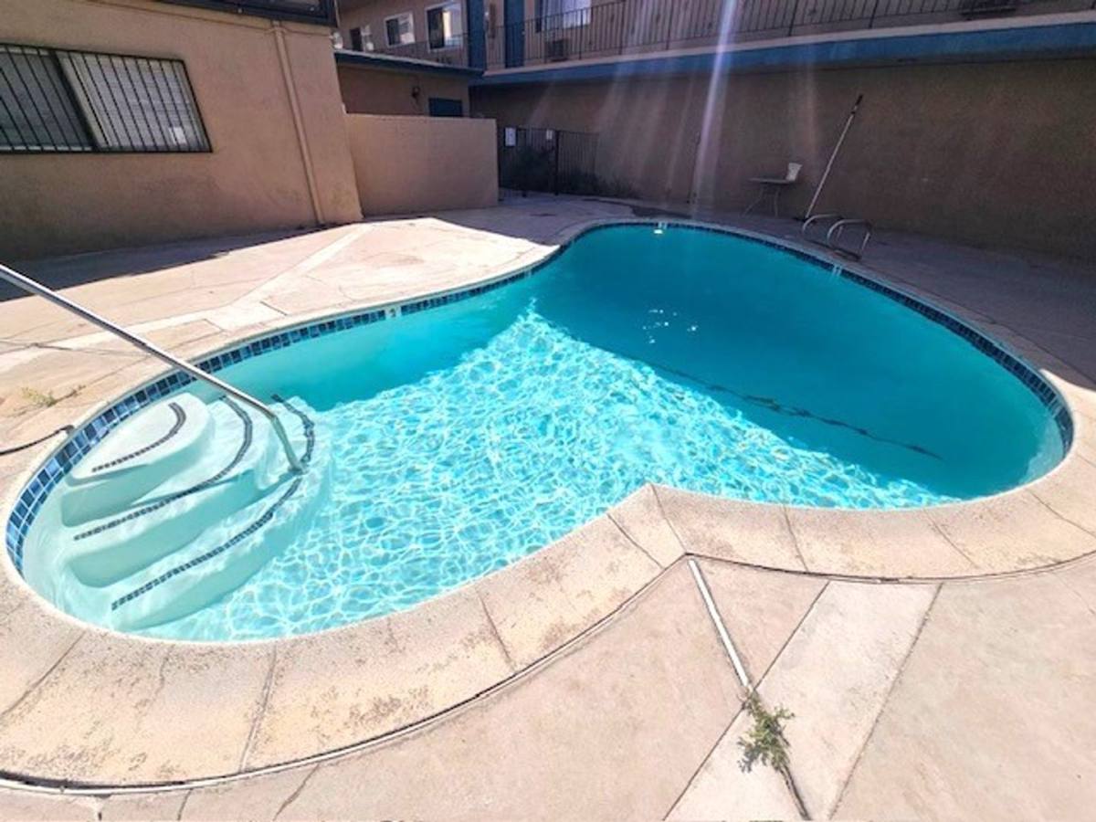 Apartment for rent at 7555 Winnetka Ave, Winnetka, CA 91306