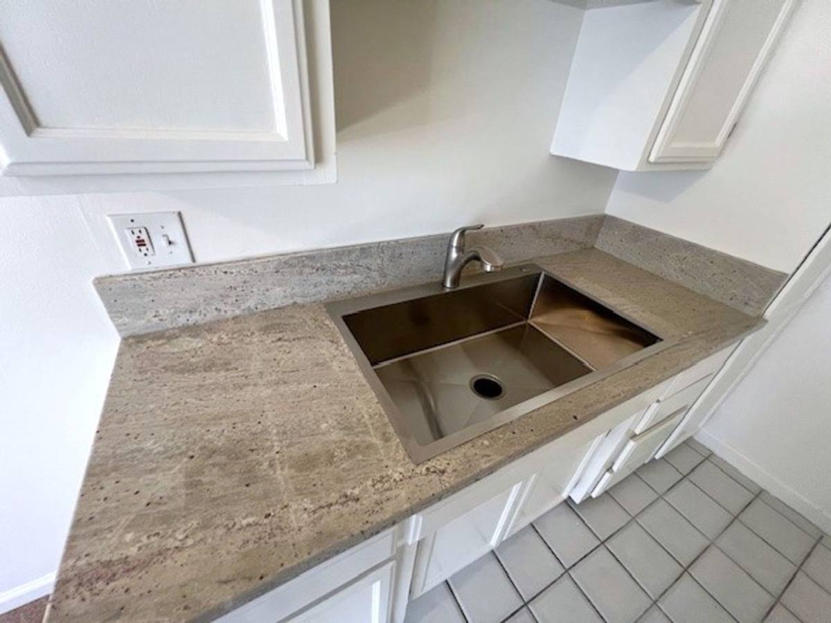 Apartment for rent at 7555 Winnetka Ave, Winnetka, CA 91306