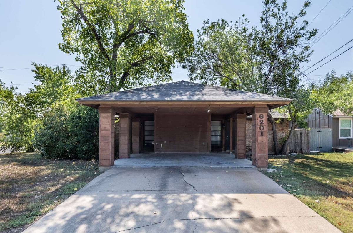 House for rent at 6201 Berkett Cove #B, Austin, TX 78745