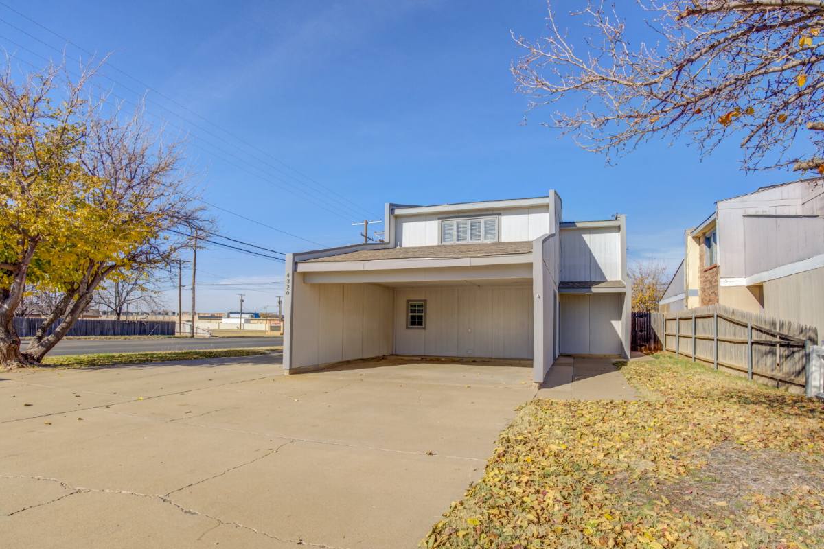 Townhouse for rent at 4320 52nd St #B, Lubbock, TX 79413
