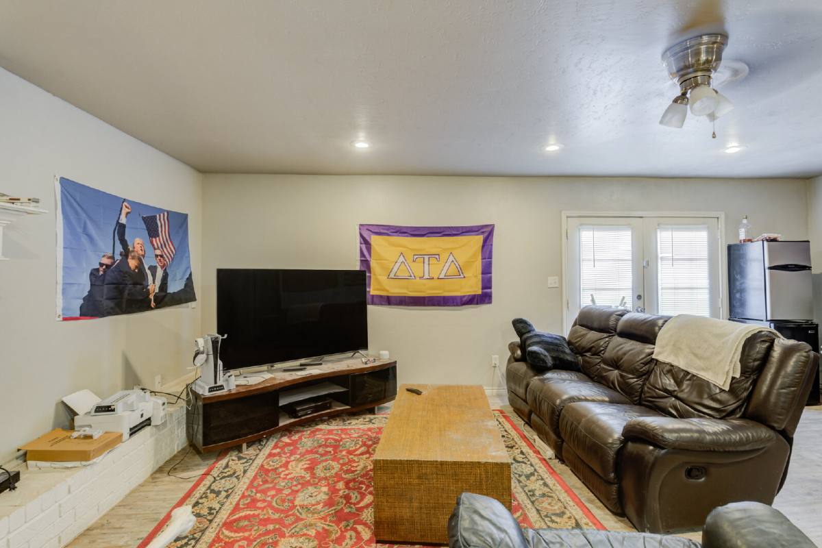 Townhouse for rent at 4320 52nd St #B, Lubbock, TX 79413