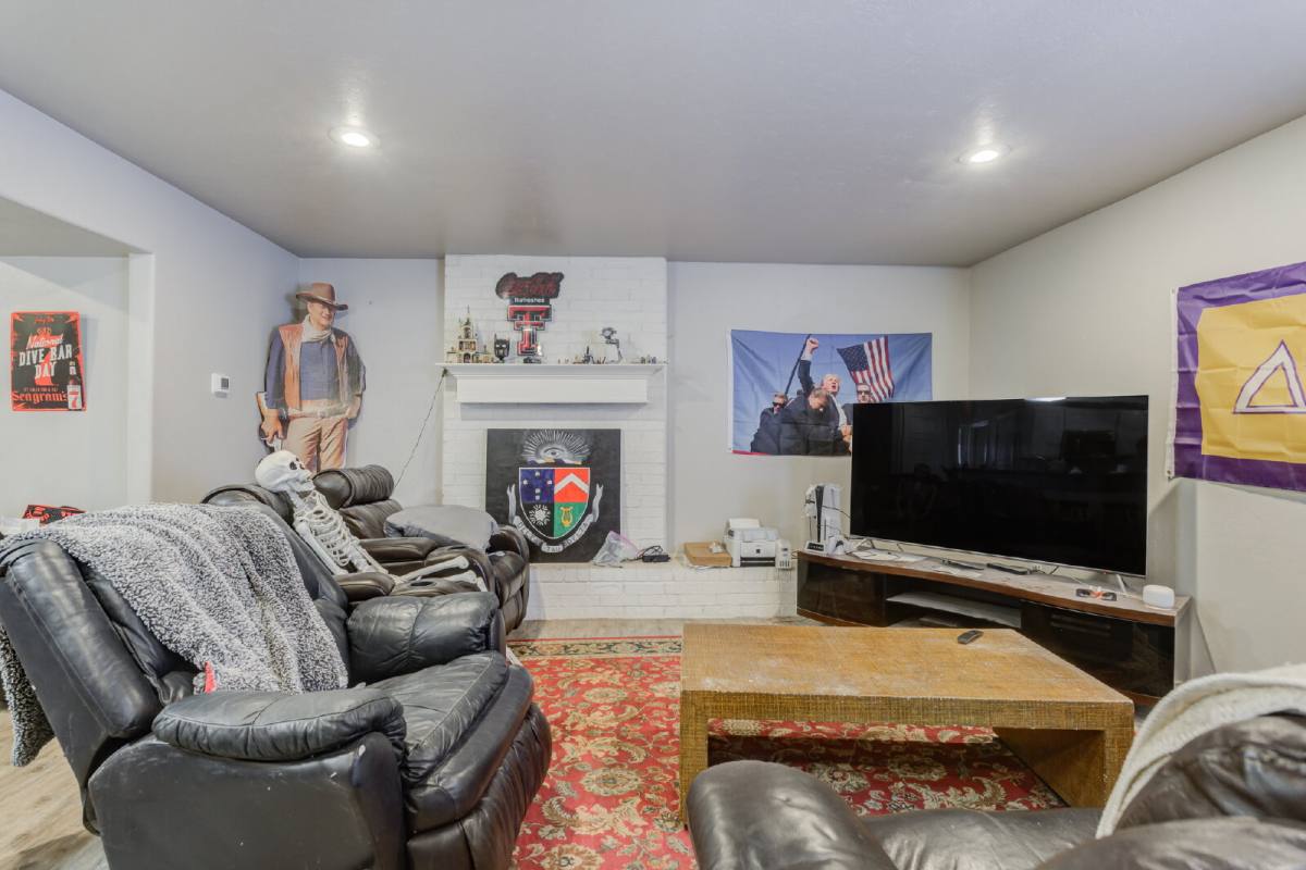 Townhouse for rent at 4320 52nd St #B, Lubbock, TX 79413