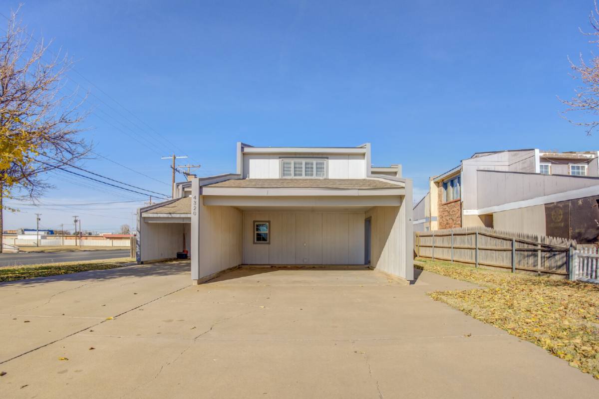 Townhouse for rent at 4320 52nd St #B, Lubbock, TX 79413