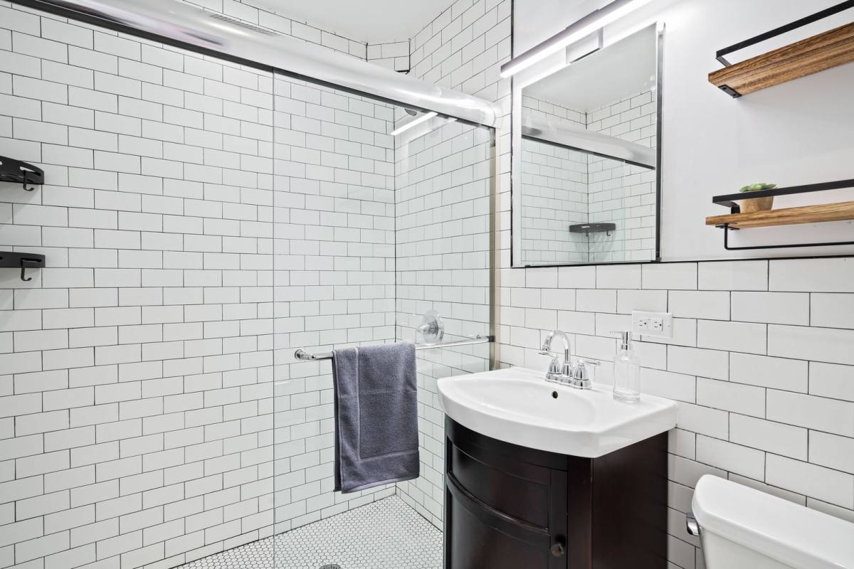Apartment for rent at 115 Greenpoint Ave #A3, Brooklyn, NY 11222