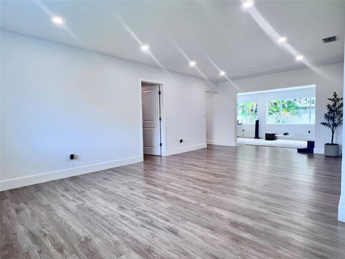 House for rent at 16125 SW 98th Court, Miami, FL 33157