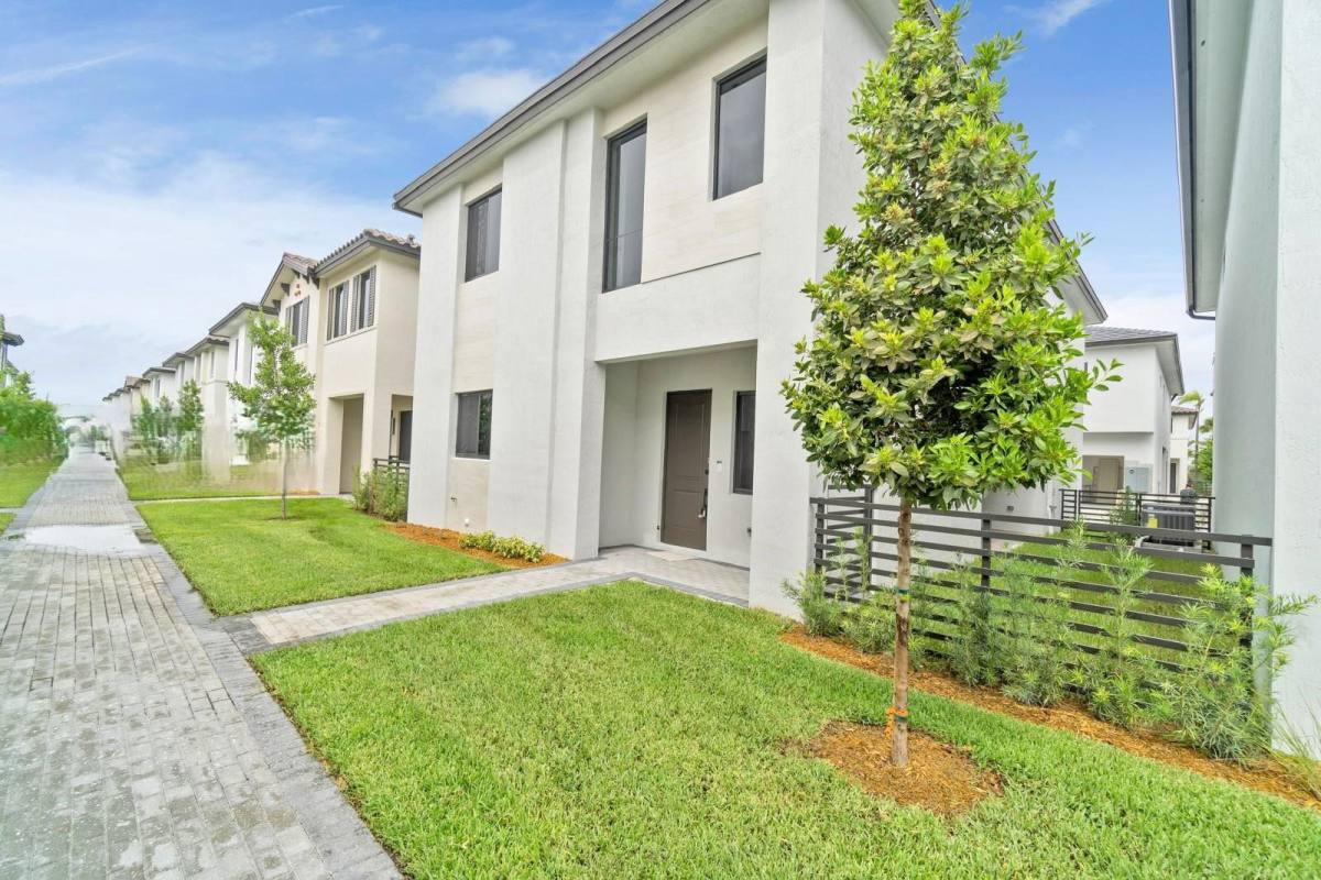 House for rent at 4330 NW 80th Court, Miami, FL 33166
