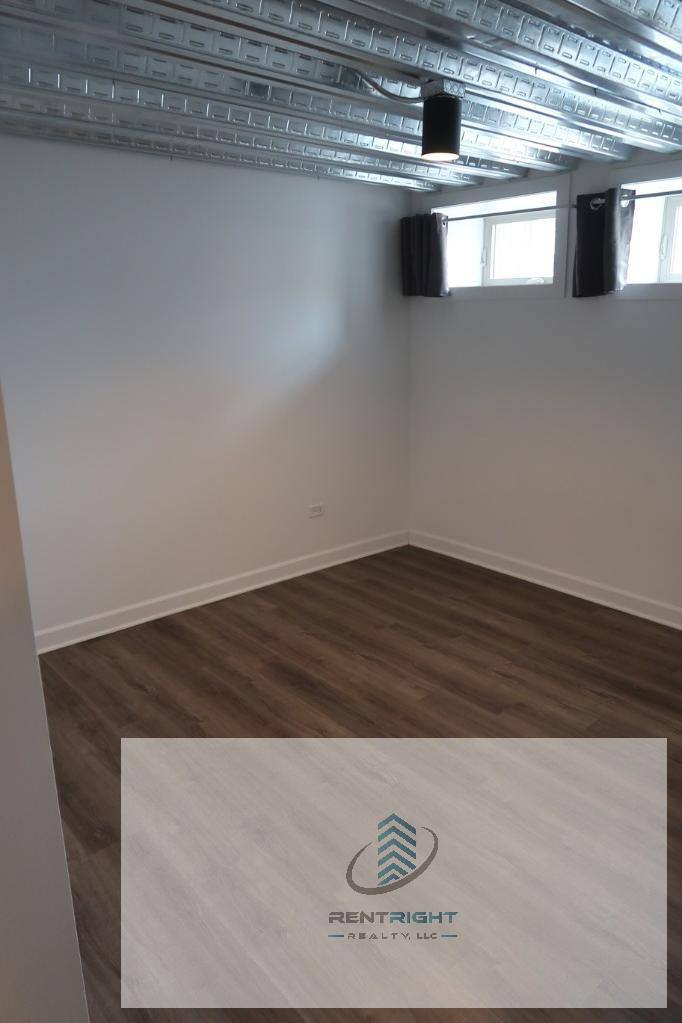 Apartment for rent at 932 W Dakin St #303, Chicago, IL 60613