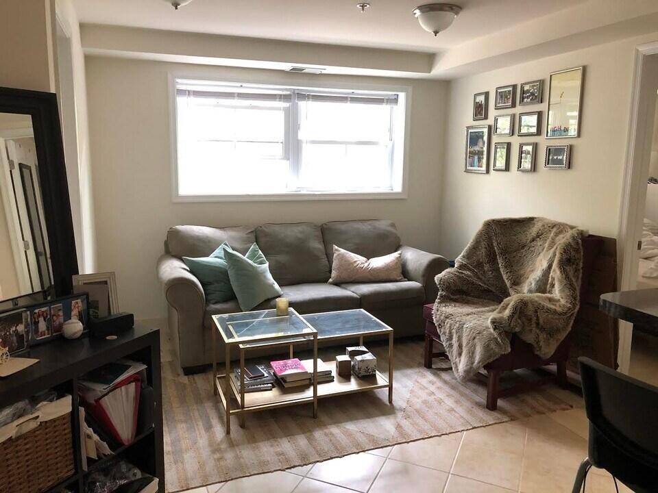 Apartment for rent at 1327 Euclid St NW #B2, Washington, DC 20009