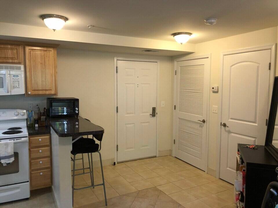 Apartment for rent at 1327 Euclid St NW #B2, Washington, DC 20009