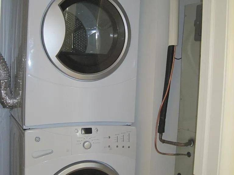 Apartment for rent at 1327 Euclid St NW #B2, Washington, DC 20009