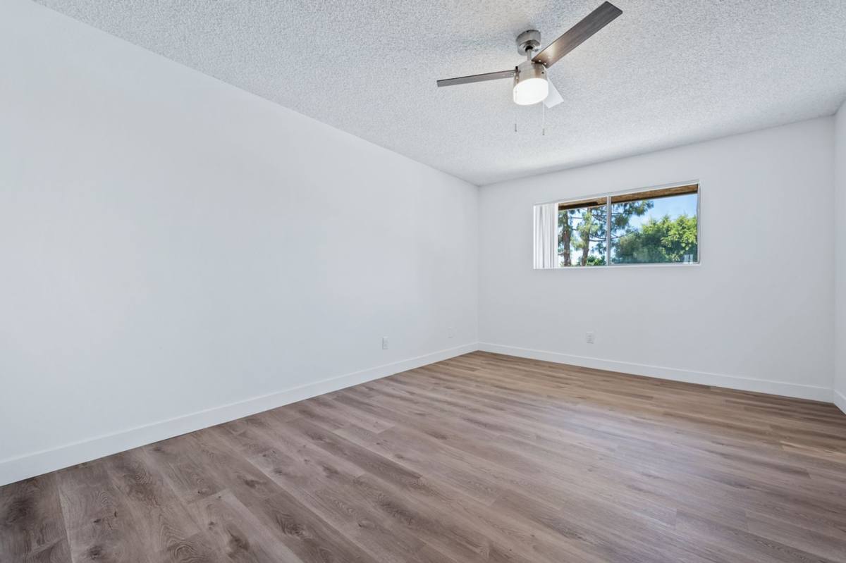 Apartment for rent at 5565 Ackerfield Ave, Long Beach, CA 90805