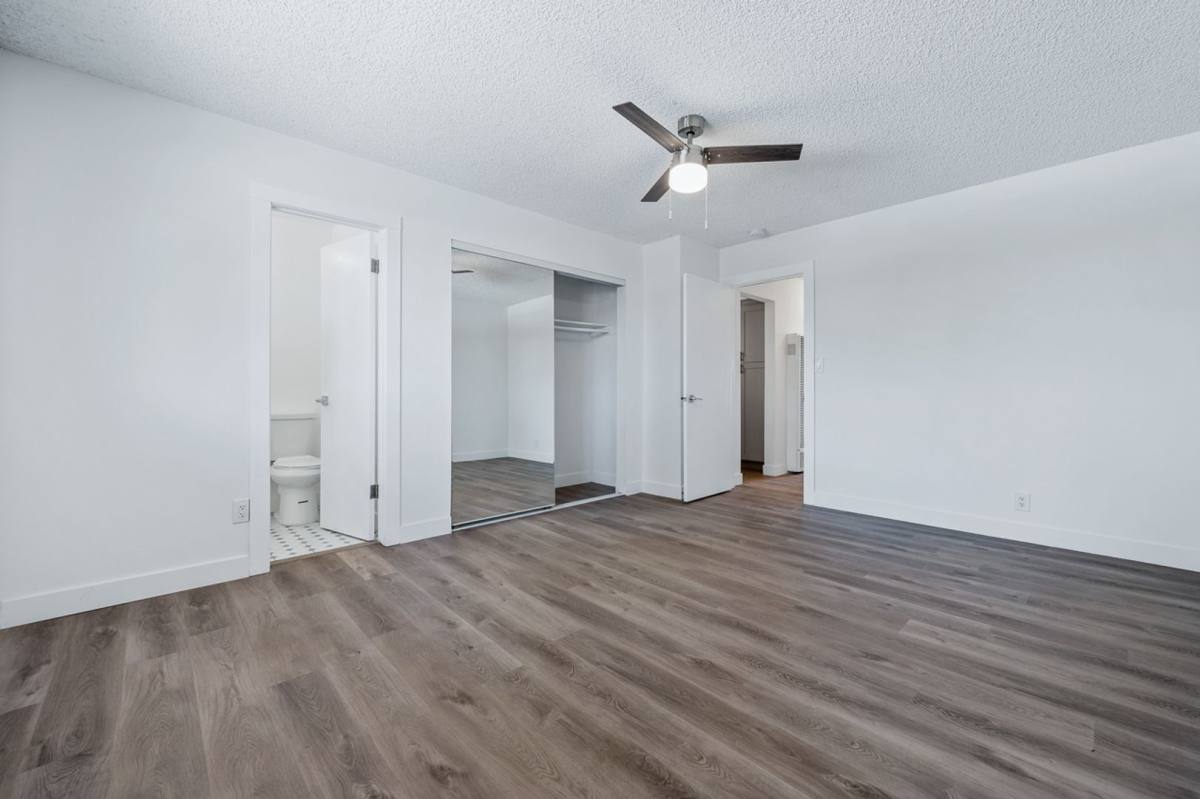 Apartment for rent at 5565 Ackerfield Ave, Long Beach, CA 90805
