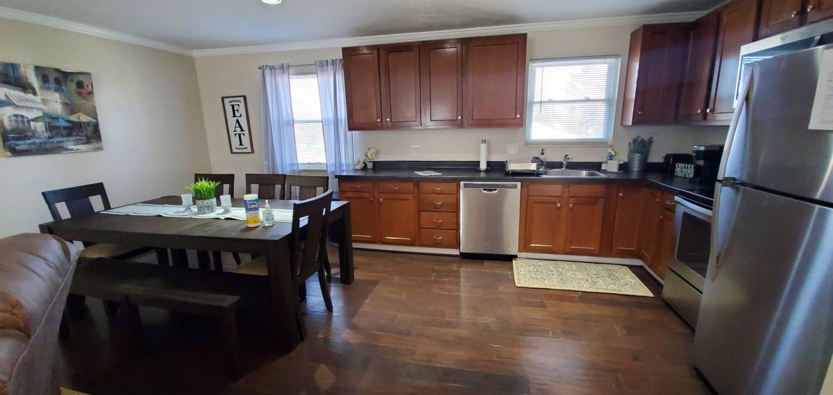 House for rent at 6681 Cincinnati-Dayton Rd, Middletown, OH 45044