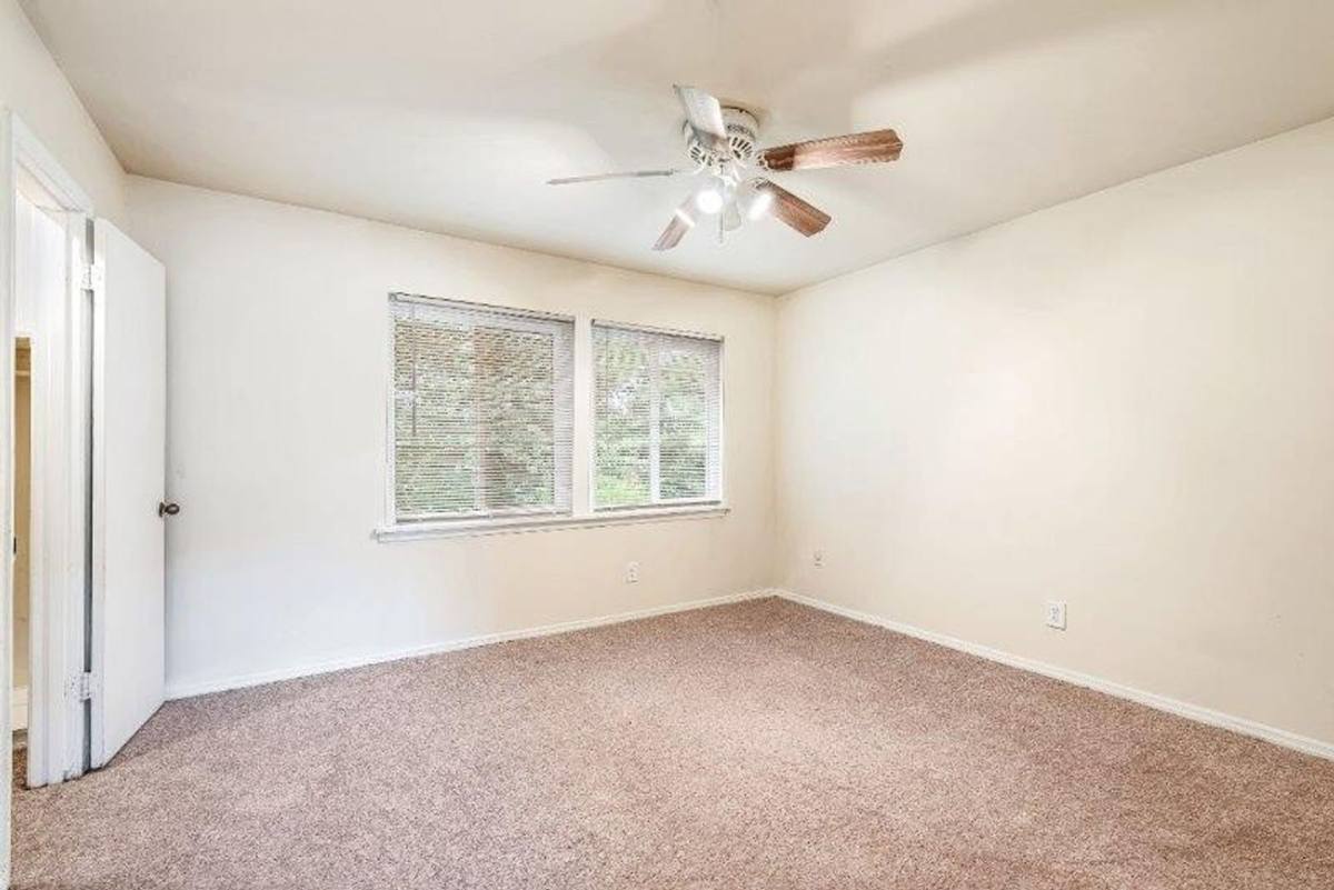 Townhouse for rent at 1951 Southampton Rd, Atlanta, GA 30349