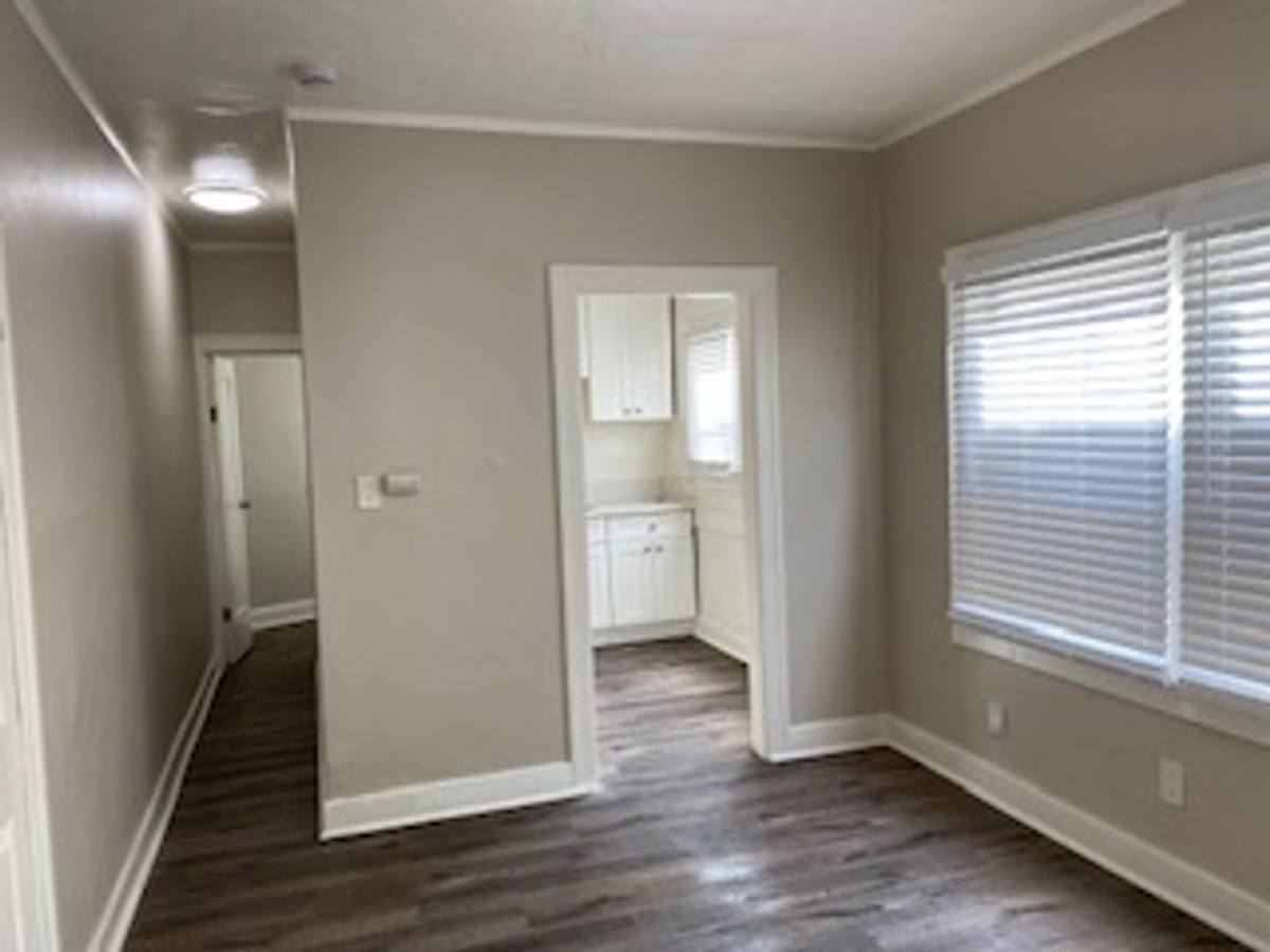 Apartment for rent at 832 W Florence Ave, Los Angeles, CA 90044