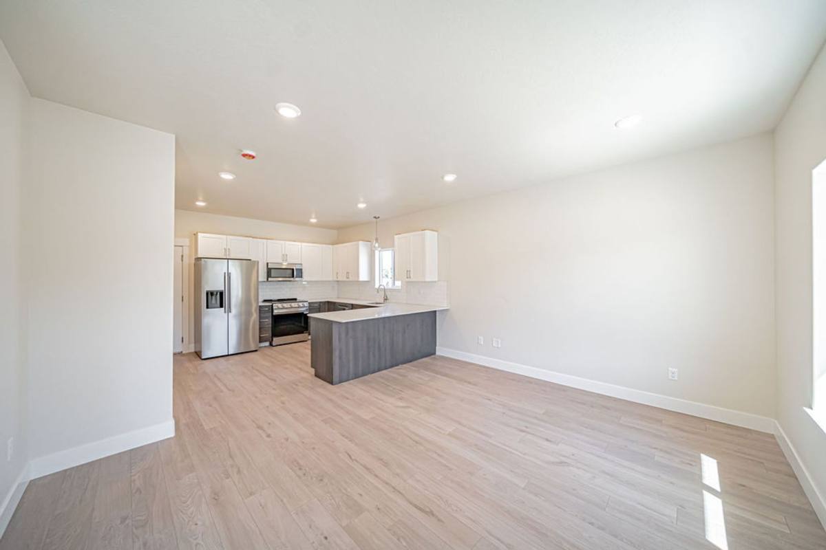 Townhouse for rent at 351 E Lorene St, Rexburg, ID 83440