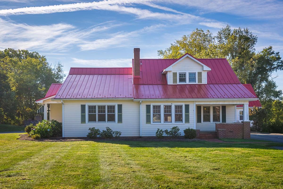 Apartment for rent at 1310 N Main St, Blacksburg, VA 24060