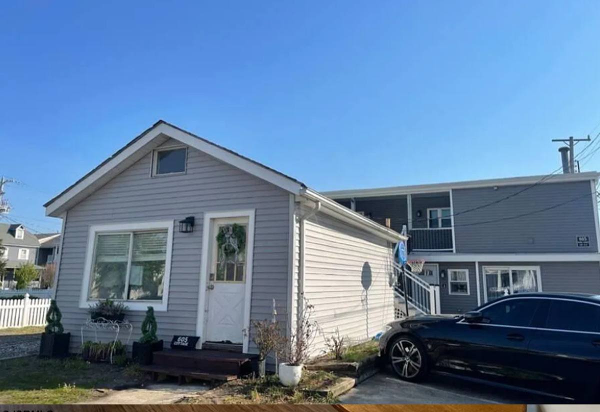 Apartment for rent at 605 3rd St, Ocean City, NJ 08226