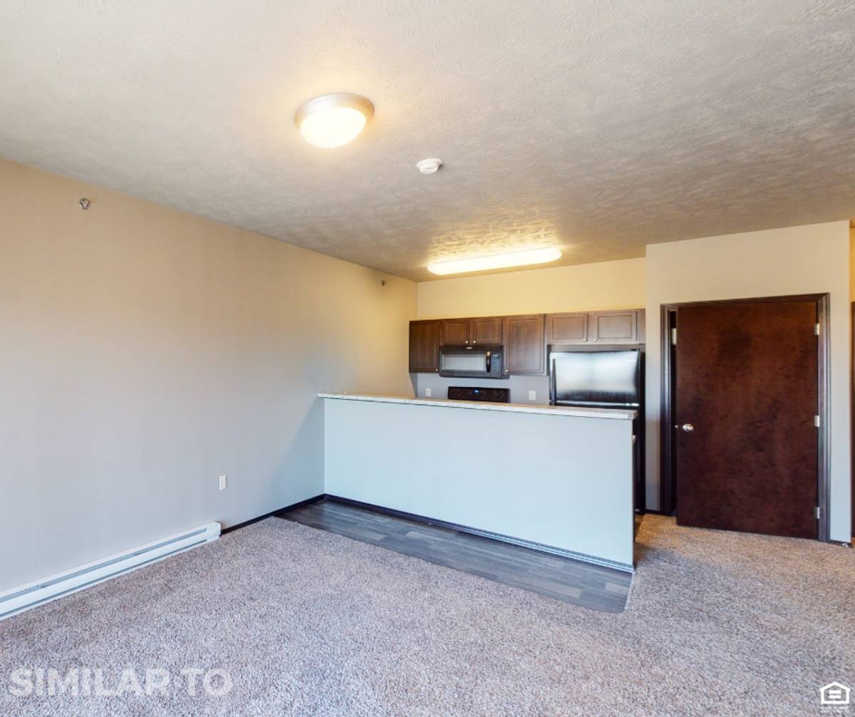 Townhouse for rent at 942 Riverview Dr, Cherokee, IA 51012