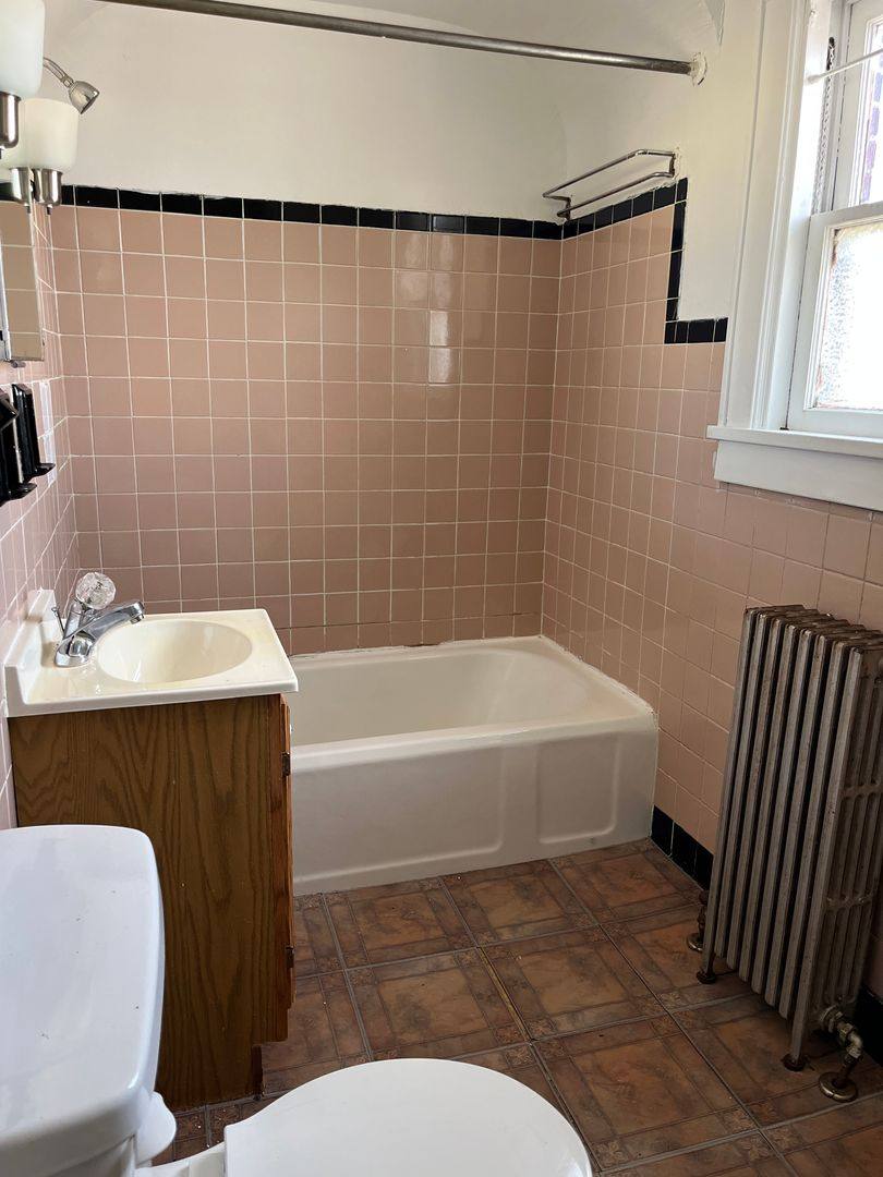 Apartment for rent at 2528 Sunset Blvd, Steubenville, OH 43952