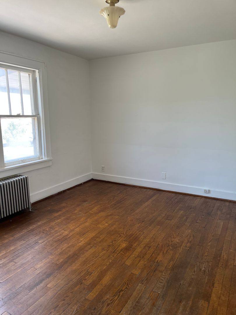 Apartment for rent at 2528 Sunset Blvd, Steubenville, OH 43952