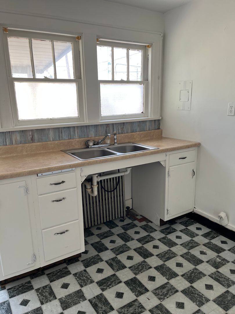 Apartment for rent at 2528 Sunset Blvd, Steubenville, OH 43952