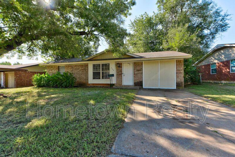 House for rent at 208 W Shadywood Dr, Oklahoma City, OK 73110
