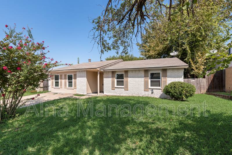 House for rent at 417 Green Canyon Dr, Mesquite, TX 75150