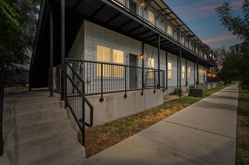 Apartment for rent at 3128 Lubbock Ave, Fort Worth, TX 76109