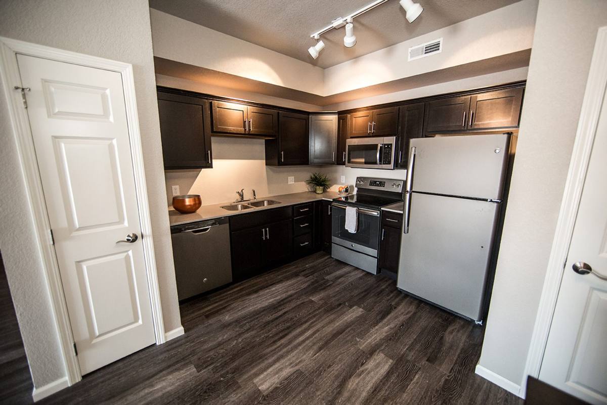 Apartment for rent at 2113 4th St SW, Waverly, IA 50677