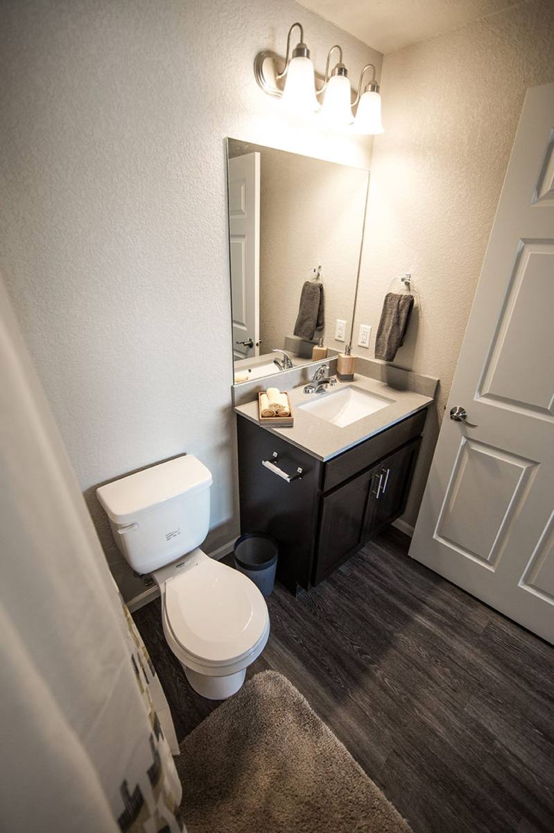 Apartment for rent at 2113 4th St SW, Waverly, IA 50677