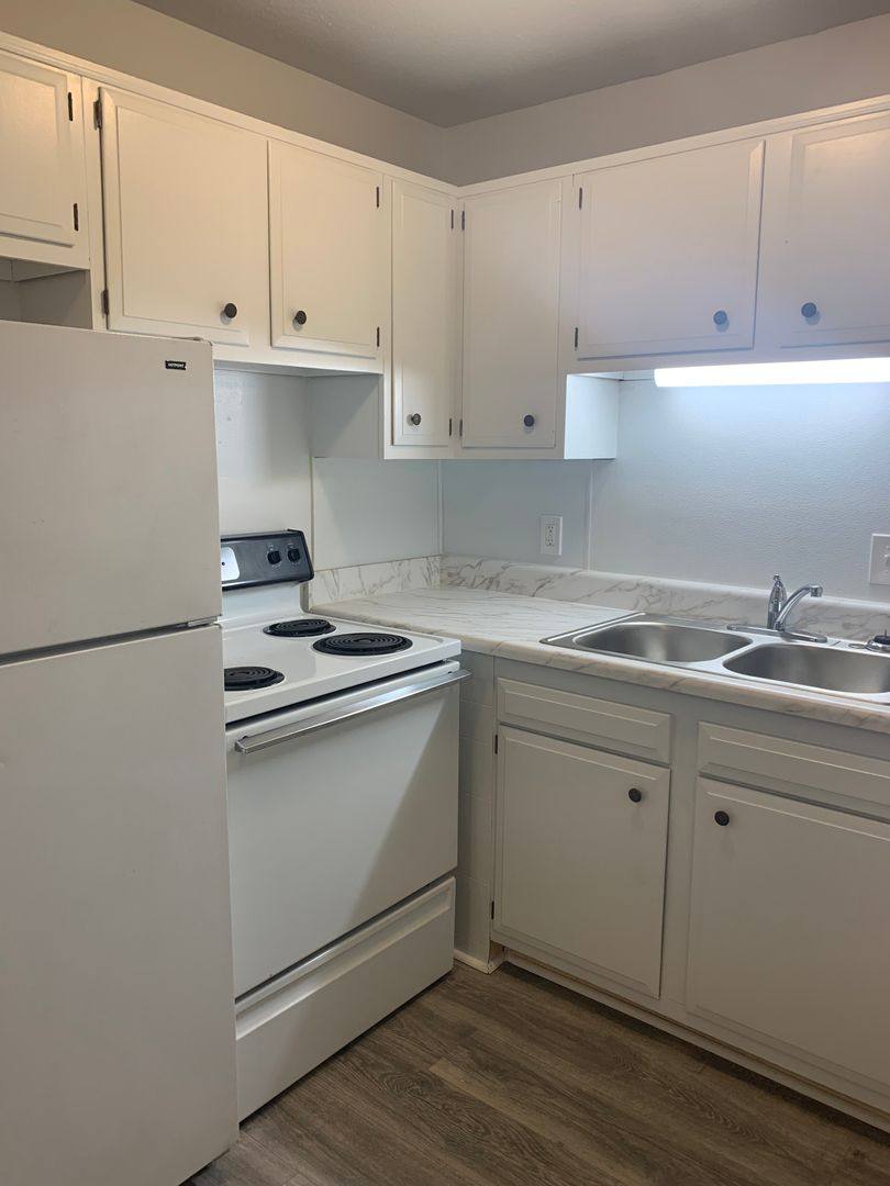 Apartment for rent at 500 Poage Lane, Salem, VA 24153