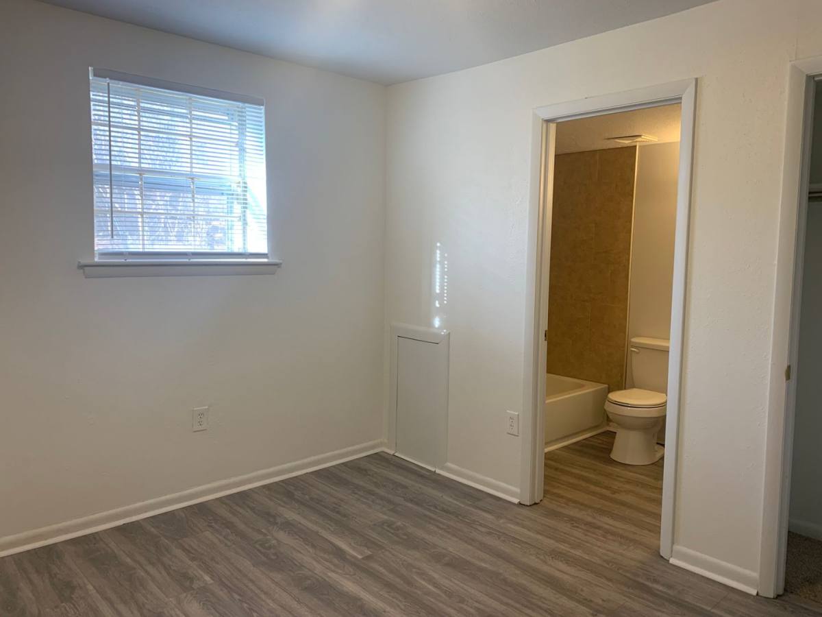Apartment for rent at 500 Poage Lane, Salem, VA 24153