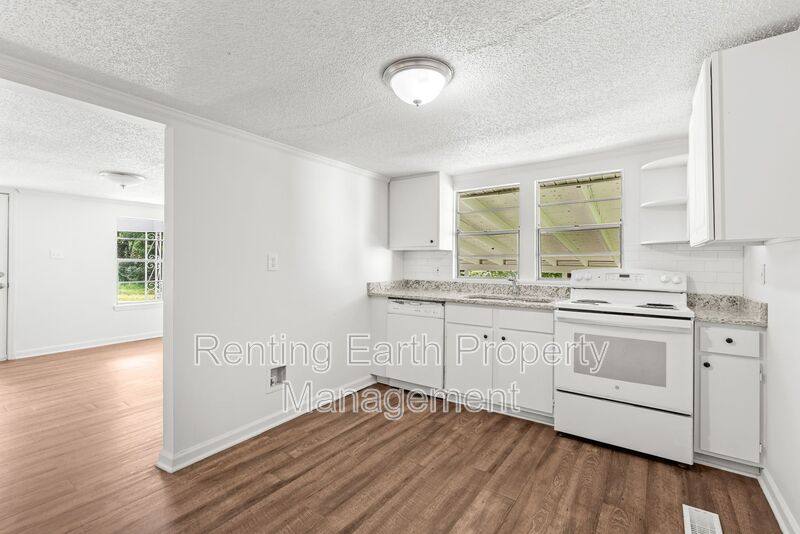 House for rent at 5308 Adams Ave, Adamsville, AL 35005